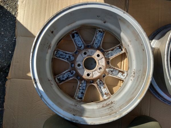 セドリック グロリア Y34 Yahoo!オークション - セドリック／グロリアの中古車流通量 日産　Y34 セドリック　グロリア　純正　17インチ 7.5J オフセット+35 5穴 PCD114.3 アルミホイール　2本セット　中古品 B