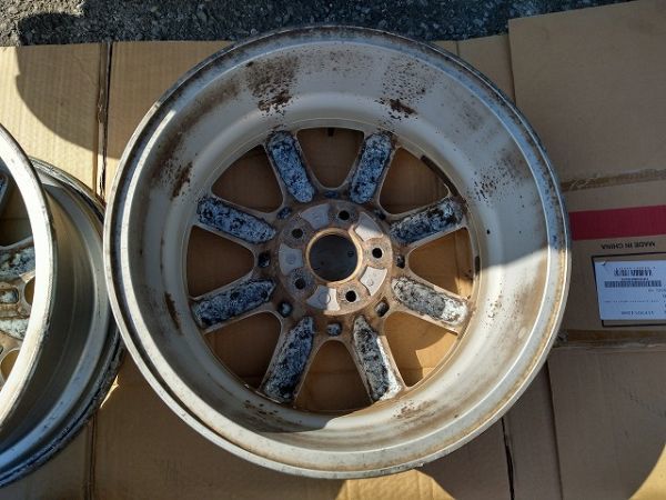 セドリック グロリア Y34 Yahoo!オークション - セドリック／グロリアの中古車流通量 日産　Y34 セドリック　グロリア　純正　17インチ 7.5J オフセット+35 5穴 PCD114.3 アルミホイール　2本セット　中古品 B