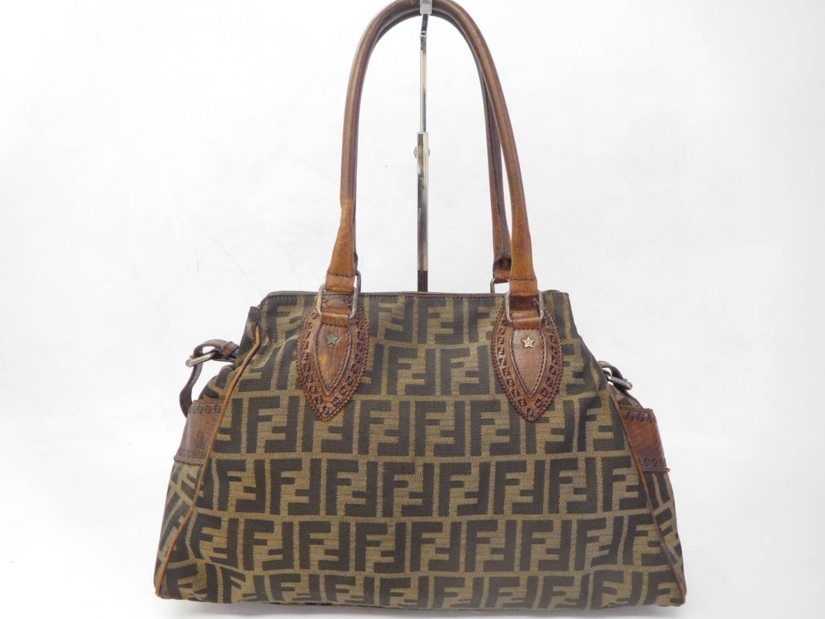 05 28-488310-10 [Y] FENDI フェンディ ズッカ柄 エトニコ  