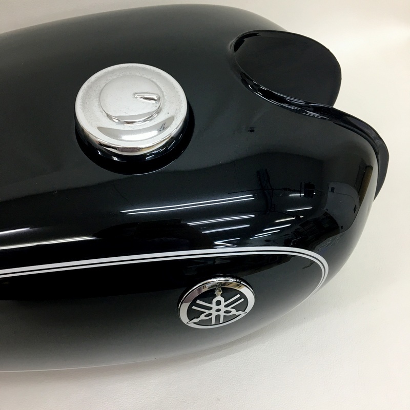 YAMAHA SR400 2001年モデル 純正タンク 美品 キャップ 燃料 YAMAHA SR400 2001年モデル 純正タンク 美品 キャップ 燃料