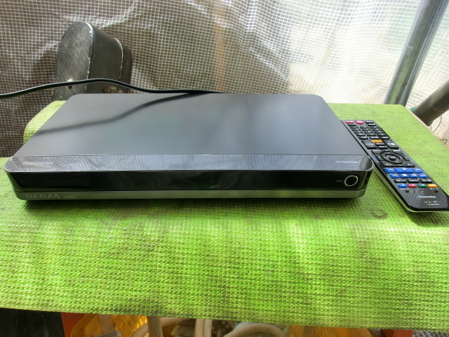 TOSHIBA REGZA 1TB HDDレコーダー 全録 6チャンネル同時 D-M430⁄TOP 