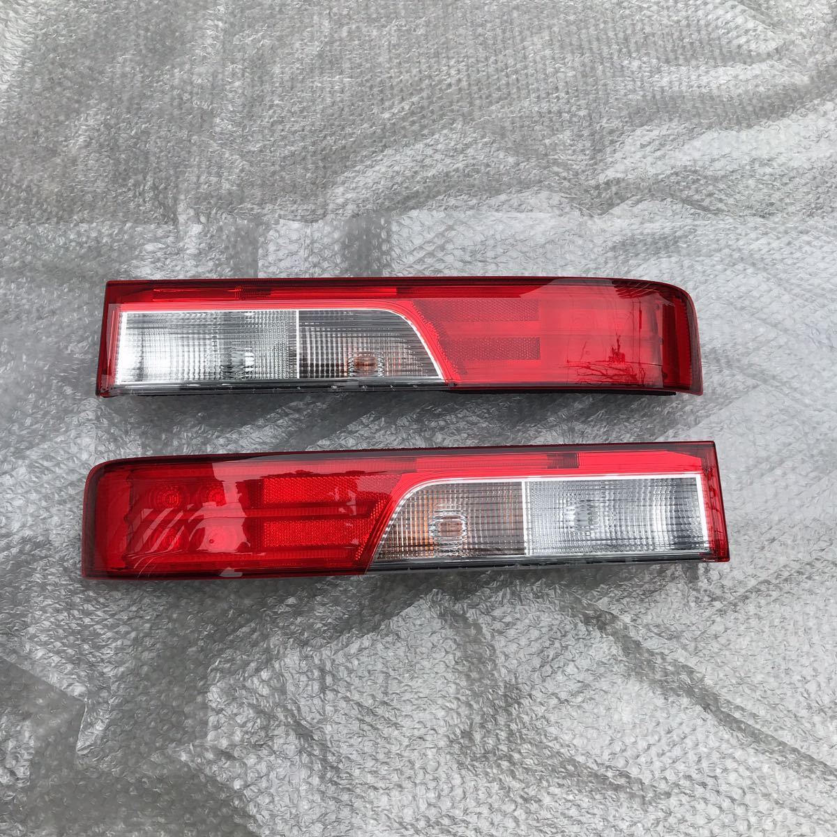 新古車外し 後期型 Da17w バルブ ハーネス付 Led 純正テールランプ 左右セットassy エブリィワゴン クリッパー スクラム Nv100 Dr17w Dg17w テールライト 売買されたオークション情報 Yahooの商品情報をアーカイブ公開 オークファン Aucfan Com