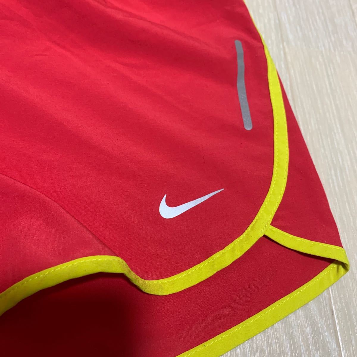 Nike ナイキ ランニングパンツ ショートパンツ レディースmサイズ 赤 ランニング ウォーキング トレーニングウェア ジム パンツ 売買されたオークション情報 Yahooの商品情報をアーカイブ公開 オークファン Aucfan Com Nike ナイキ ランニングパンツ ショートパンツ レディースmサイズ 赤 ランニング ウォーキング トレーニングウェア ジム パンツ 売買されたオークション情報 Yahooの商品情報をアーカイブ公開 オークファン Aucfan Com