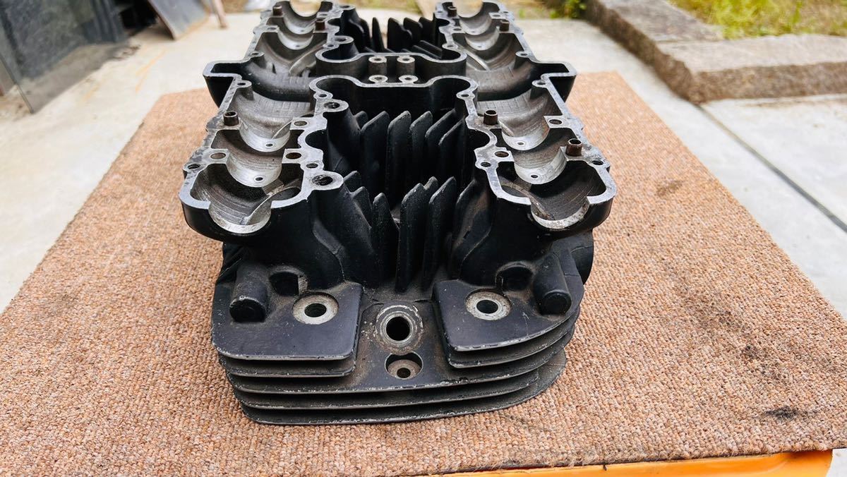 Z1R シリンダーヘッドカバー KZ1000 Z1 Z2 Z1000MK2 Z1R シリンダーヘッドカバー KZ1000 Z1 Z2 Z1000MK2 01.jpg