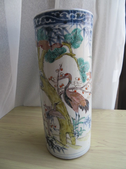 陶磁器　白磁　色絵　筒形花瓶/花器　松と鶴図【伊万里焼　有田焼】