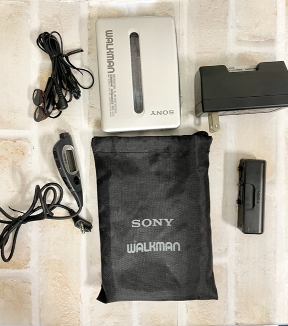 SONY WM-EX600 カセットプレーヤー（ジャンク品） ☆ジャンク、付属品付☆SONY ソニー WM-EX600 ステレオ カセットテープ