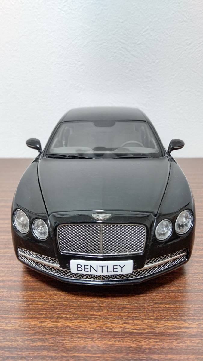Kyosho Bentley Flying Spur W12 1:18 in Edition) (Dealer | Damson 1