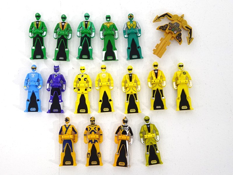 ☆中古☆海賊戦隊ゴーカイジャー レンジャーキー 大量まとめ売り 79体
