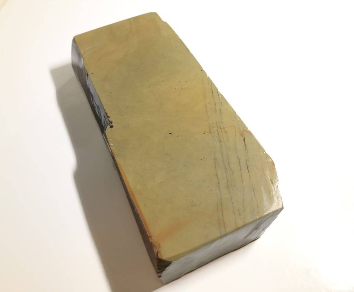 天然砥石 若狭 戸前 778g 合砥 仕上砥 鉋 鑿 大工道具 包丁 小刀 彫刻刀 木彫 カミソリ 研ぎ 研磨 砥石 天然砥石 若狭 | 道具の専門 若狭田村山巣板 -