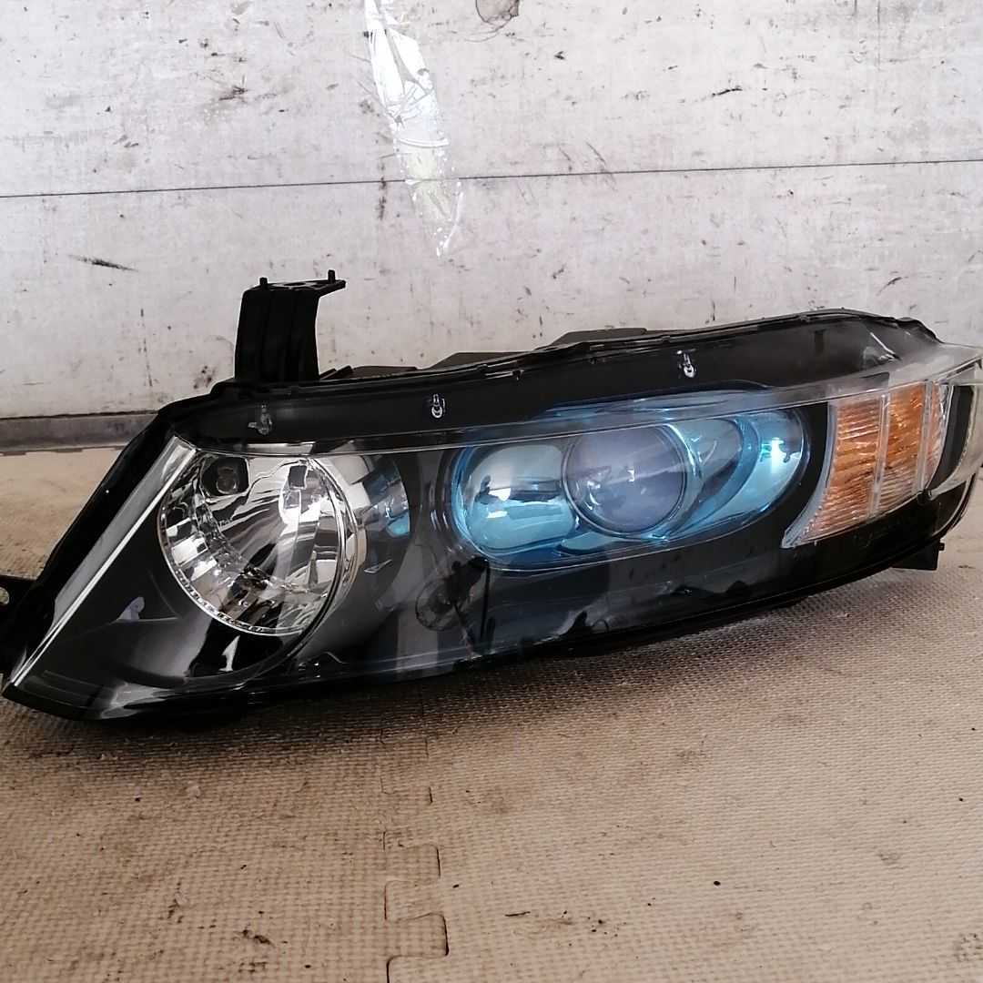 オデッセイ RB1 後期 純正 HID ヘッドライト 左右 KOITO 100 オデッセイ RB1 後期 純正 HID ヘッドライト 左右 KOITO 100