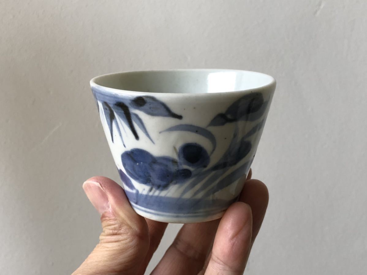 ☆無疵の初期伊万里草花文染付二重高台蕎麦猪口☆検索志野織部瀬戸黒黄