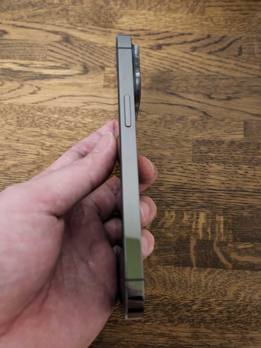 美品】 iPhone 13 Pro (128GB・Appleストア版)グラファイト iPhone 0