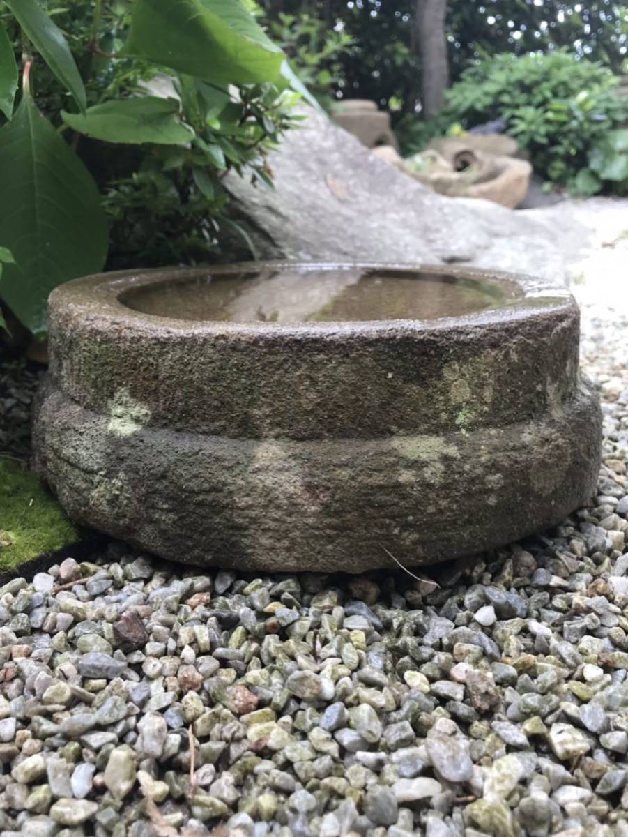古民具/古道具/和庭園/堅石の刳り貫き石臼/手水鉢/蹲】めだか餅