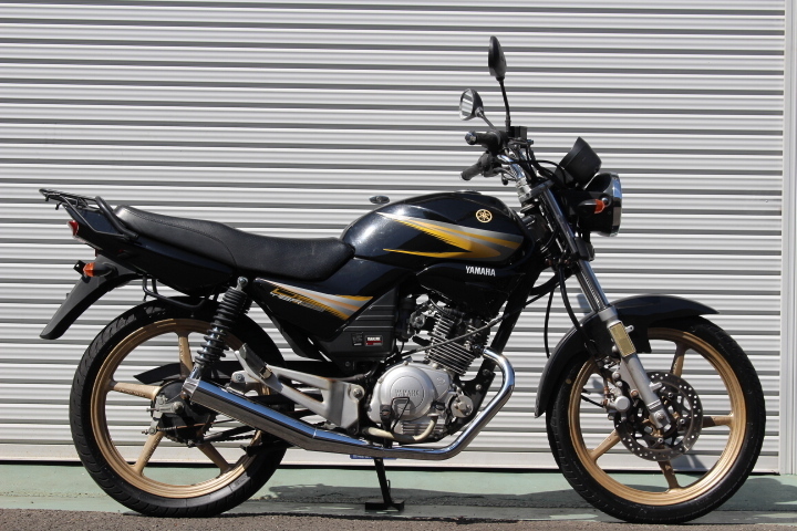ヤマハ YBR125 キャブ・インジェクション エキゾーストマフラー QUIET