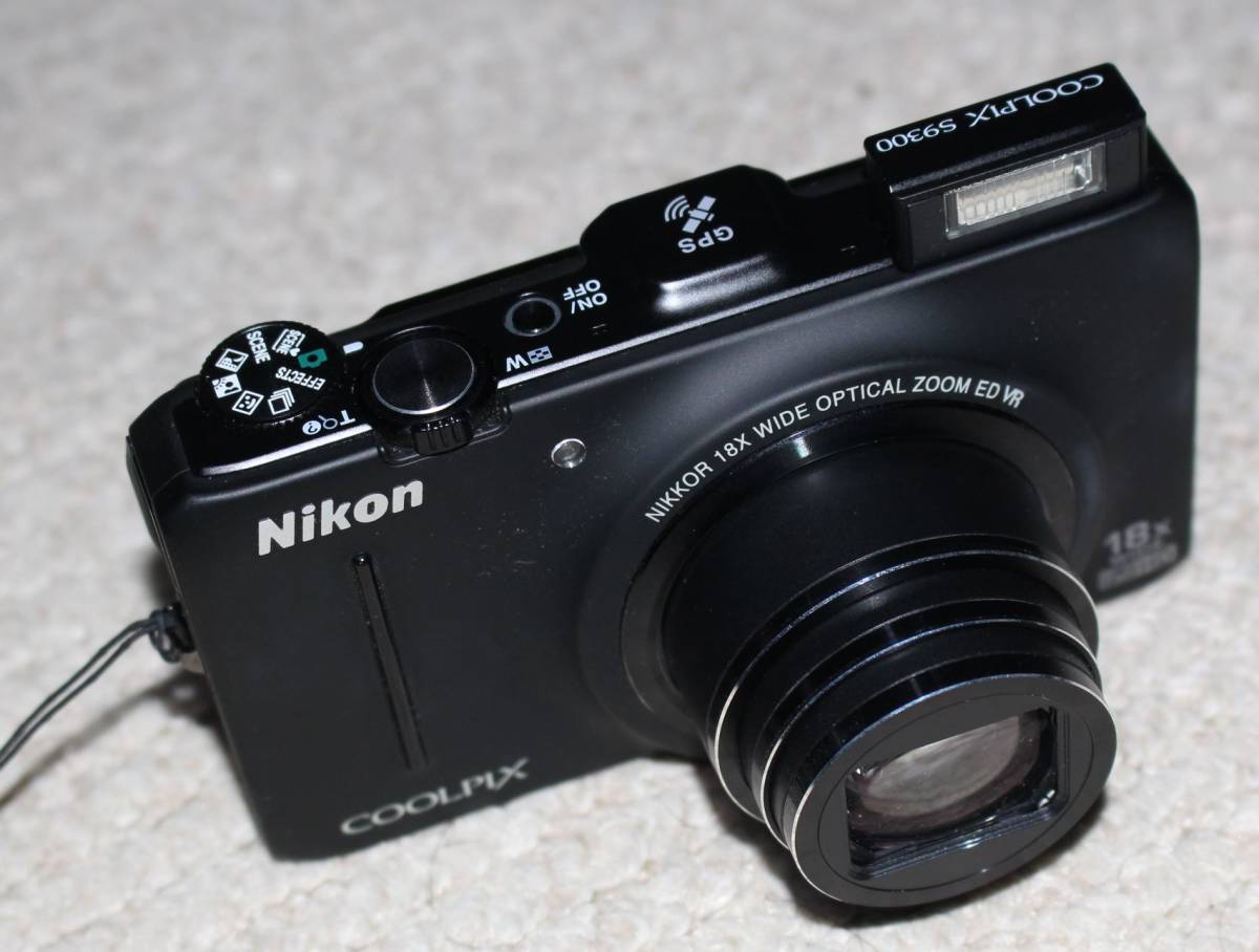 Nikon COOLPIX S9300BK、ニコン レザーケース、SDHCカード、液晶