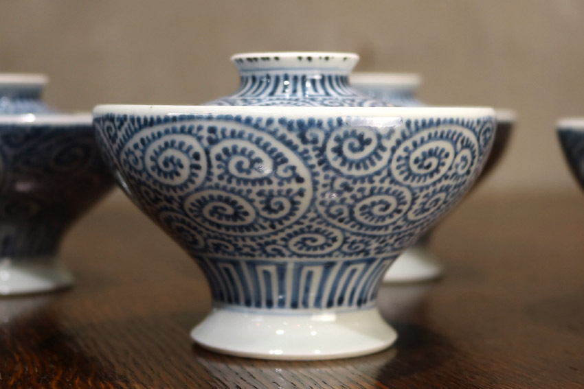 開 江戸後期 古伊万里 染付 蛸唐草文 蓋茶碗 五客組 裏