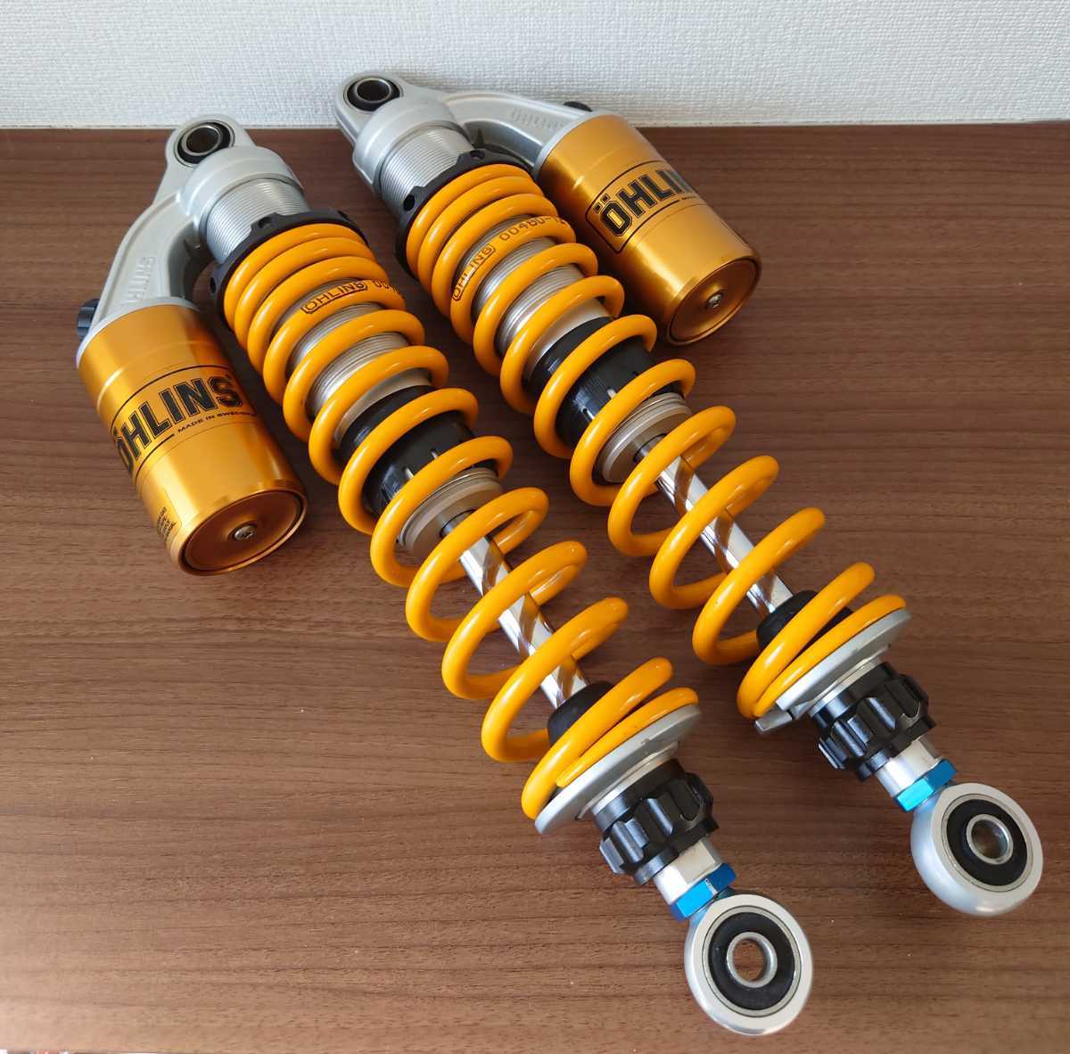 バイク Kawasaki ZRX400 オーリンズ OHLINS リアショック