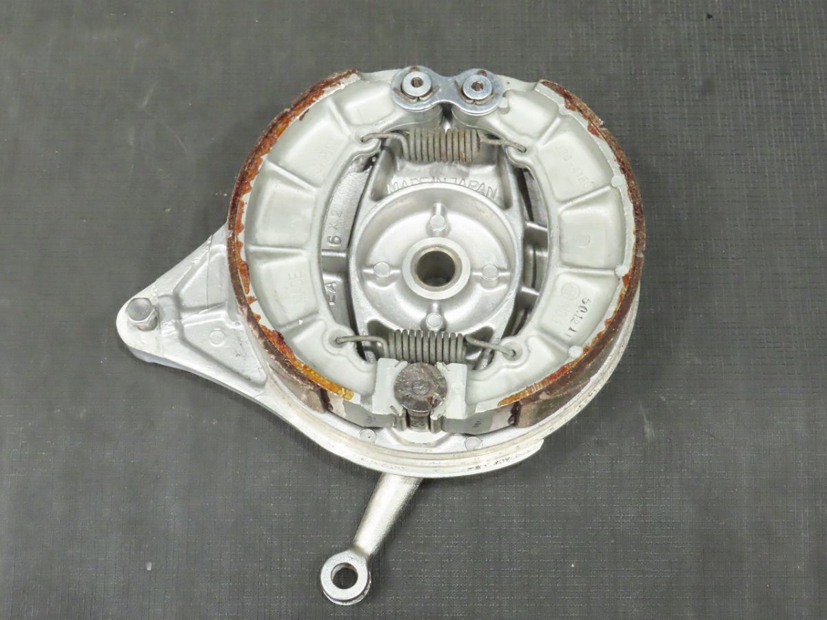 1976年 KZ900 A4 リアブレーキドラム パネル【080】 Z900-D-036(検 Z1