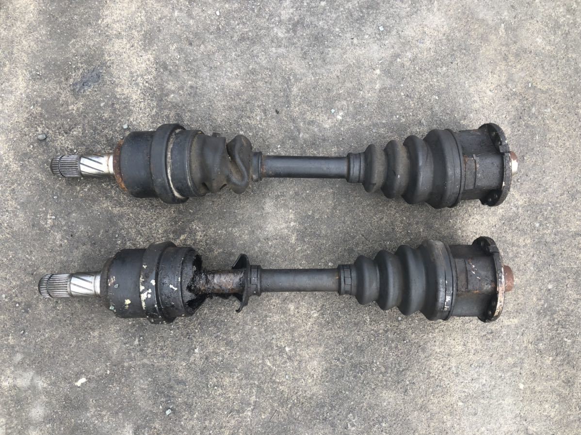 DR30 スカイライン 純正 ドライブシャフト 左右セット 2ドア 後期 鉄仮面 RS クーペ FJ20E 5MT R30 HR30
