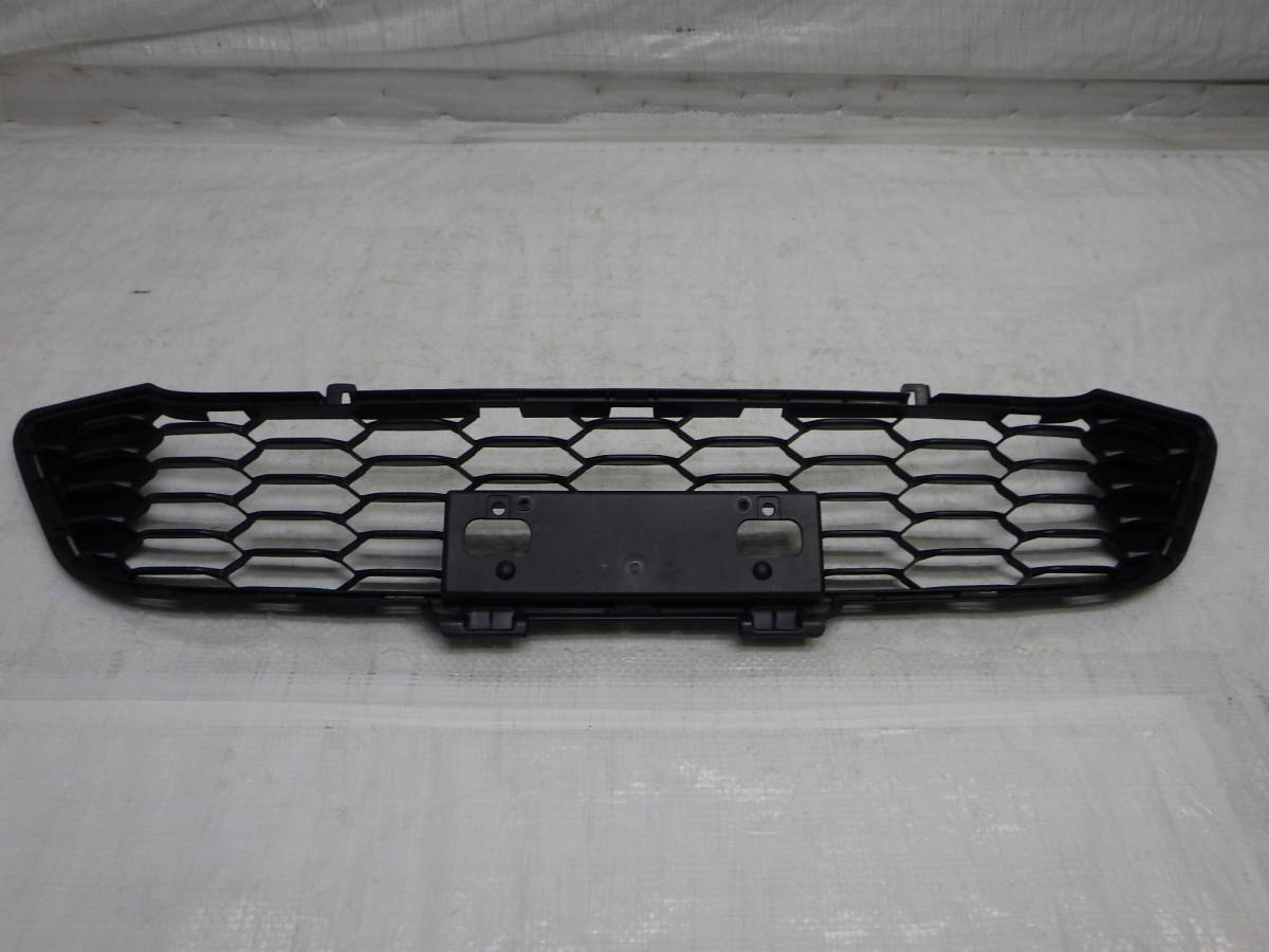  GUN125 ハイラックス Z ブラックラリーエディション 純正 フロントバンパーグリル ロアグリル 53112-YP050(フロント)｜売買されたオークション情報、yahooの商品情報をアーカイブ公開 - オークフ トヨタ用