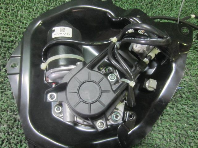 セレナ CC25 日産 左パワースライドドアモーター 右パワースライド 