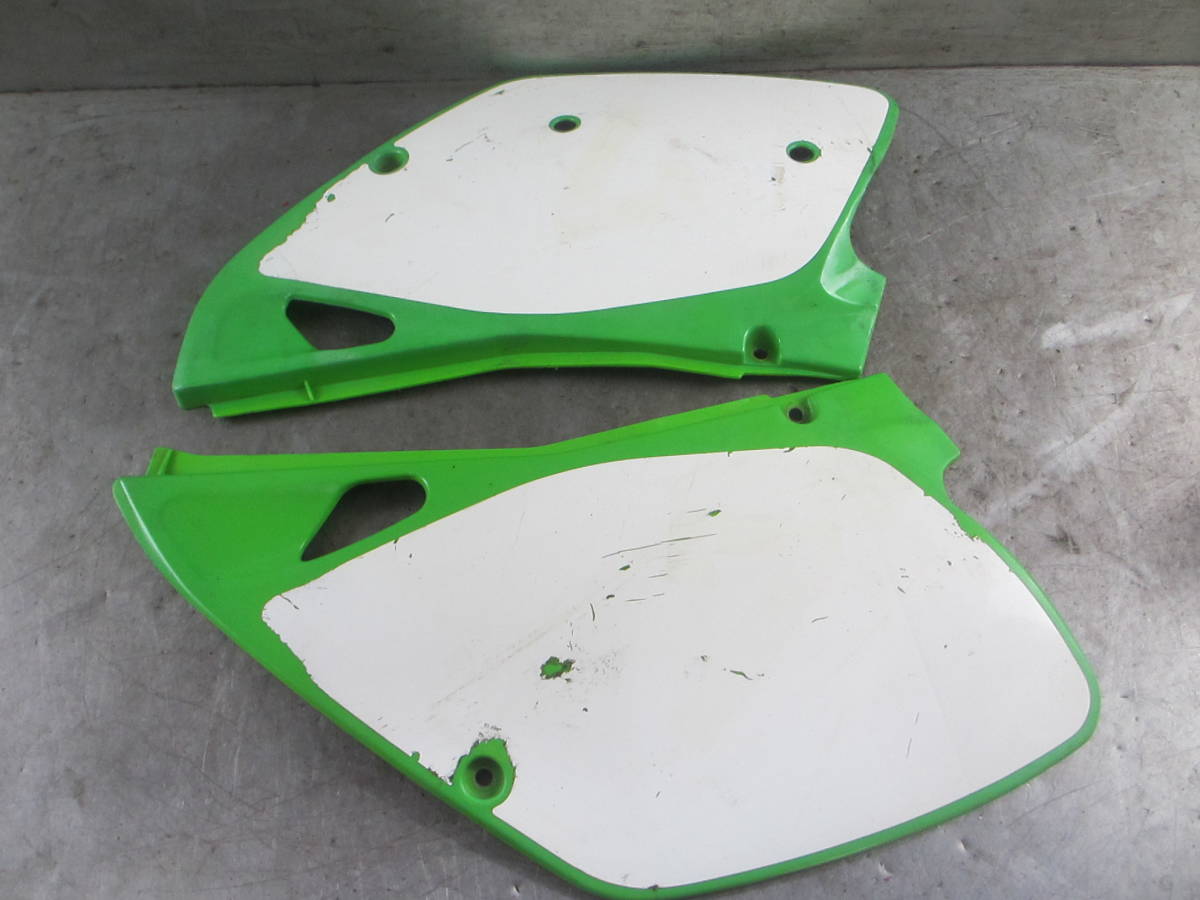 RGA-49A KX125 純正 サイドカバー シートカウル ヤマト120サイズ 検索