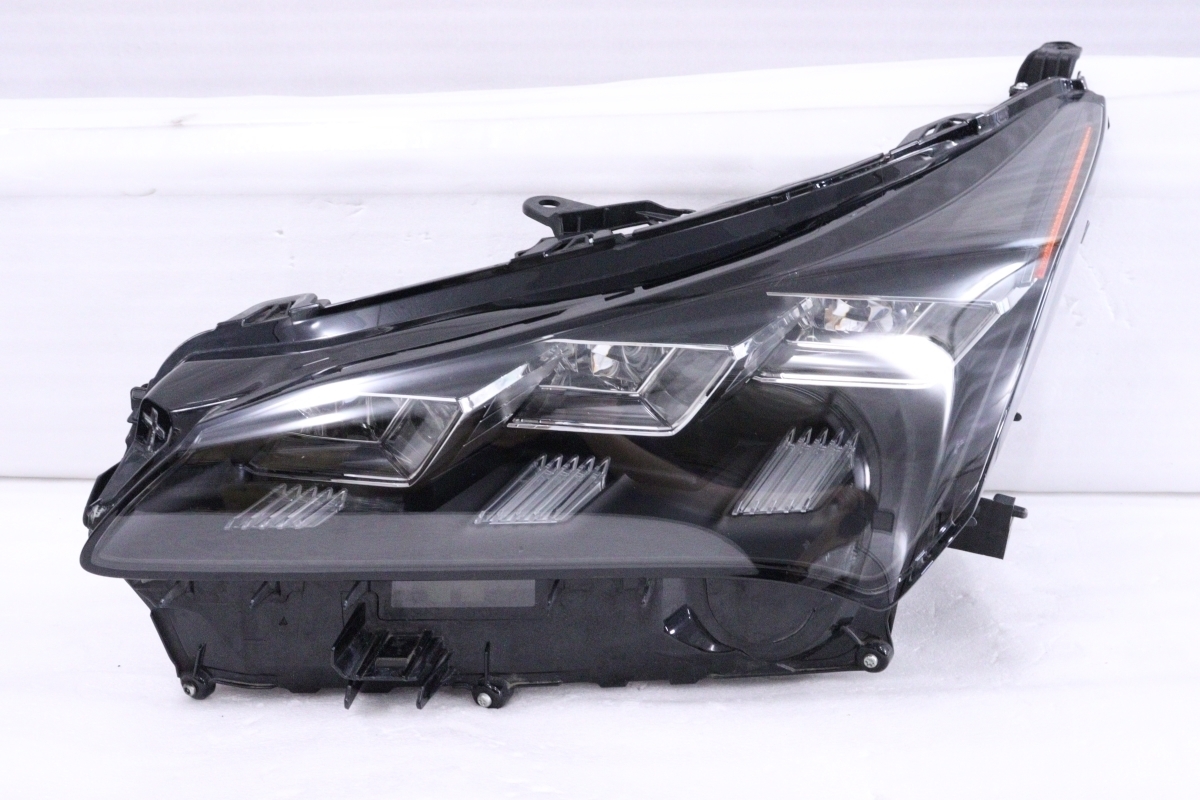 26-204☆前期 LED☆AGZ10 レクサスNX HV 左ヘッドライト KOITO 78-17