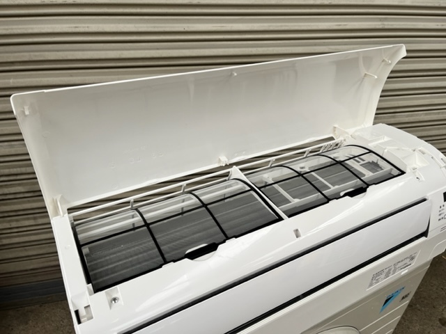 DAIKIN】壁掛けエアコン＜F22UTES＞あります！！