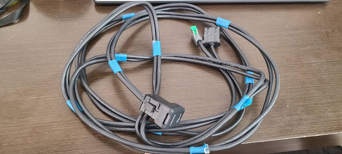 トヨタ純正USB/HDMI入力端子（ディーラーオプションナビ用）086B0 