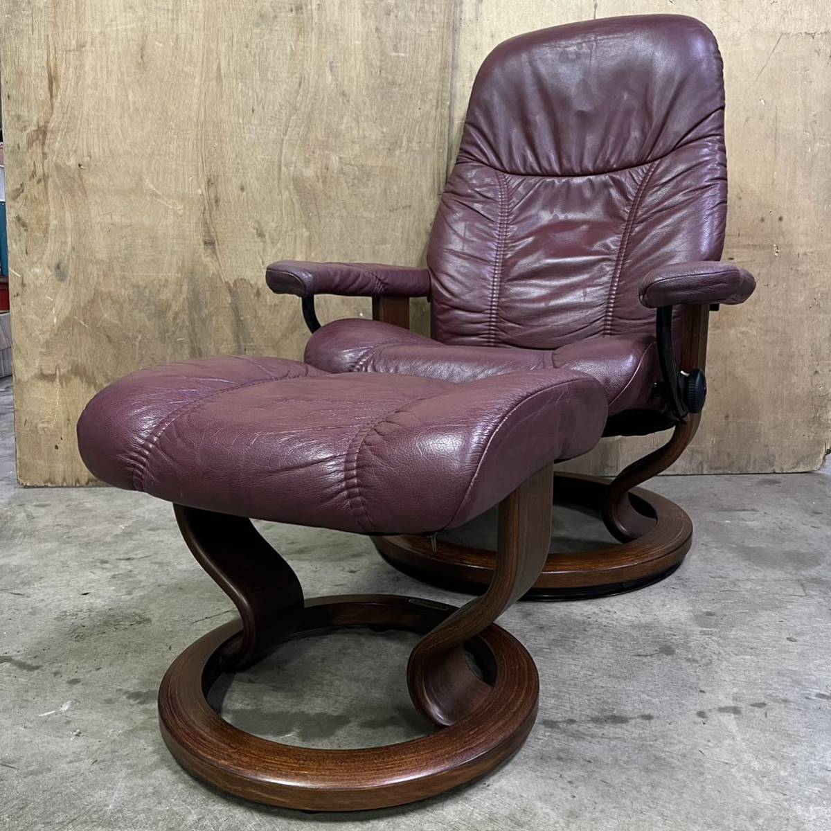 美品 エコーネス Ekornes ストレスレスチェア オットマン付 ワインレッド EKORNES エコーネス ストレスレスチェア オットマンのみ ワインレッド