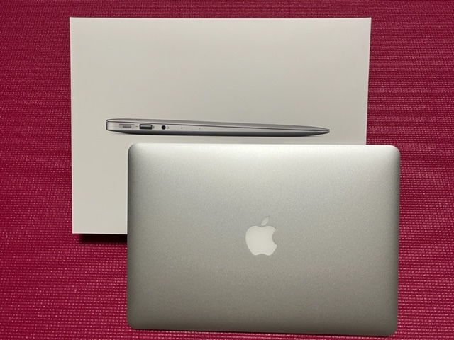 極上 Apple MacBook Air (13-inch， Early 2015) Core i5 1.6GHz/8GB 