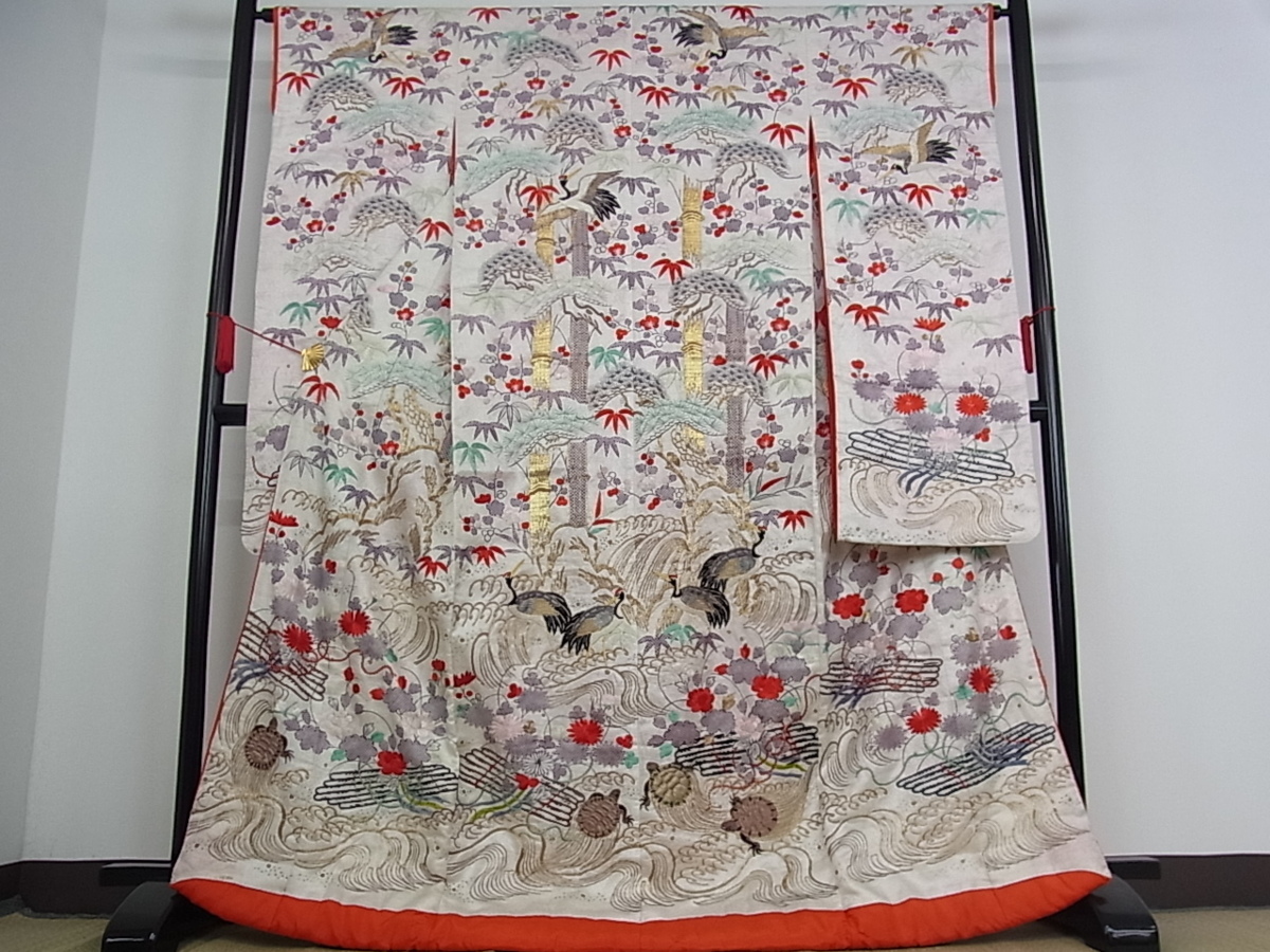 お得，格安 着物屋こころ 極上 アンティーク 大正ロマン 色打掛 駒刺繍 鶴亀松竹梅 金糸 着丈168cm 裄64cm 正絹 逸品 B-ui4022(アンティーク着物)｜売買されたオークション情報、yahooの商品情報をアーカイブ アンティーク着物