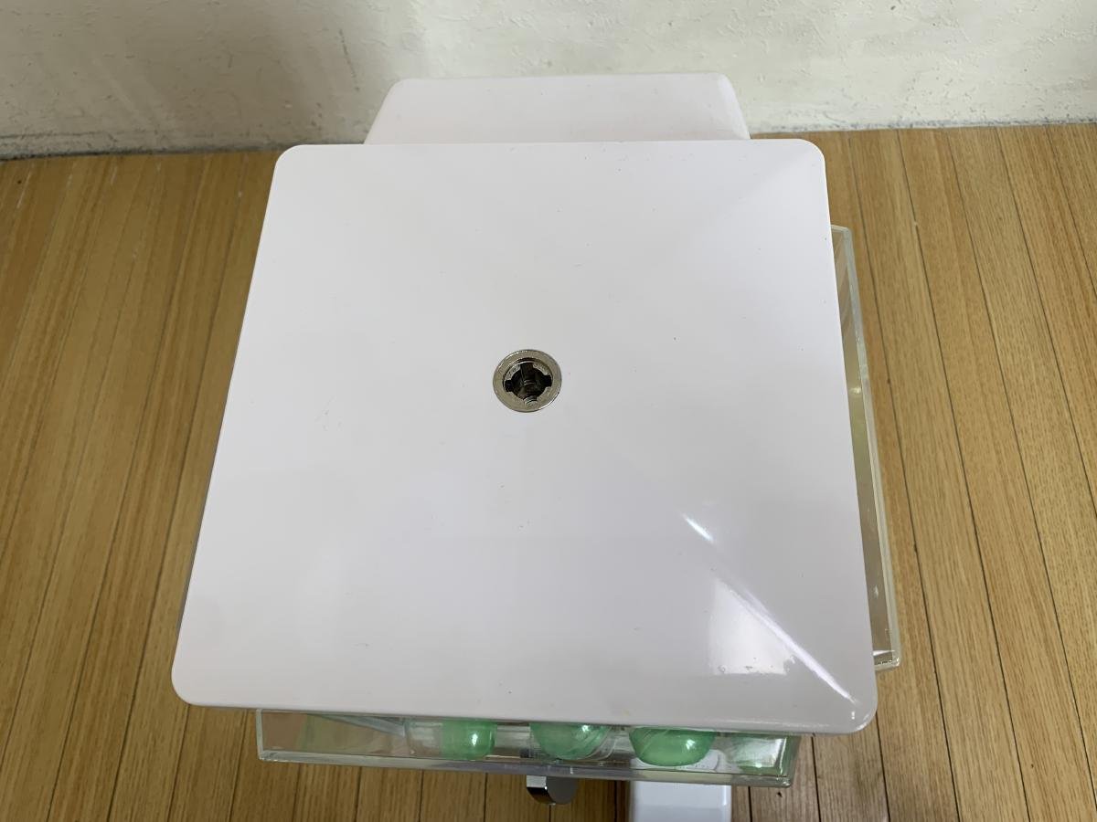 | ガチャガチャ ガチャマシン 本体 現状 2台 ヤマダウェブコム Bxzzuisガチャマシン コインなし 鍵なし 18Depot 機械 空 メダル100枚 業務用 カラー