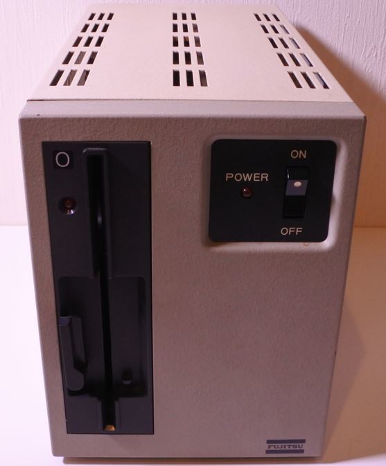 FUJITSU FM-7 MICRO MB25010 旧型PC 富士通のパソコン40年間ストーリー