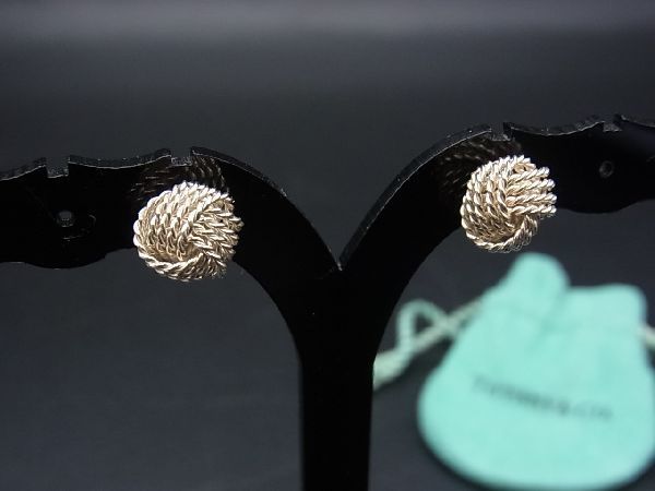 100%新品，人気 1円 極 TIFFANY＆Co. ティファニー サマセット ツイストノット 925 ピアス アクセサリー 耳飾り レディース シルバー系 BA2611Wオ(ピアス)｜売買されたオークション情報、yahooの商品情報をアーカイ ピアス