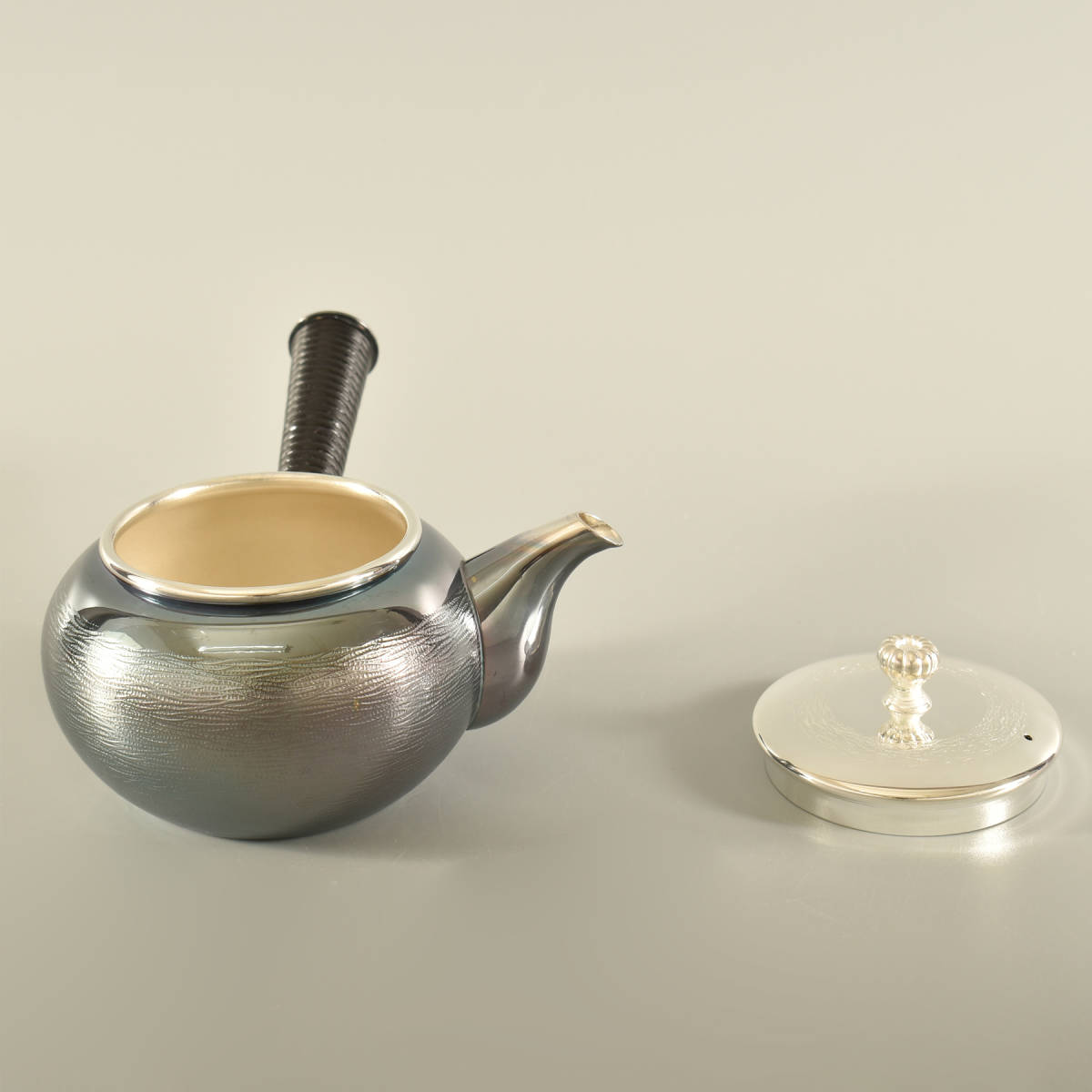 ⁄ 純銀急須 作品集 Silver Tea Pot Album | 清課堂 錫・銀 純銀製