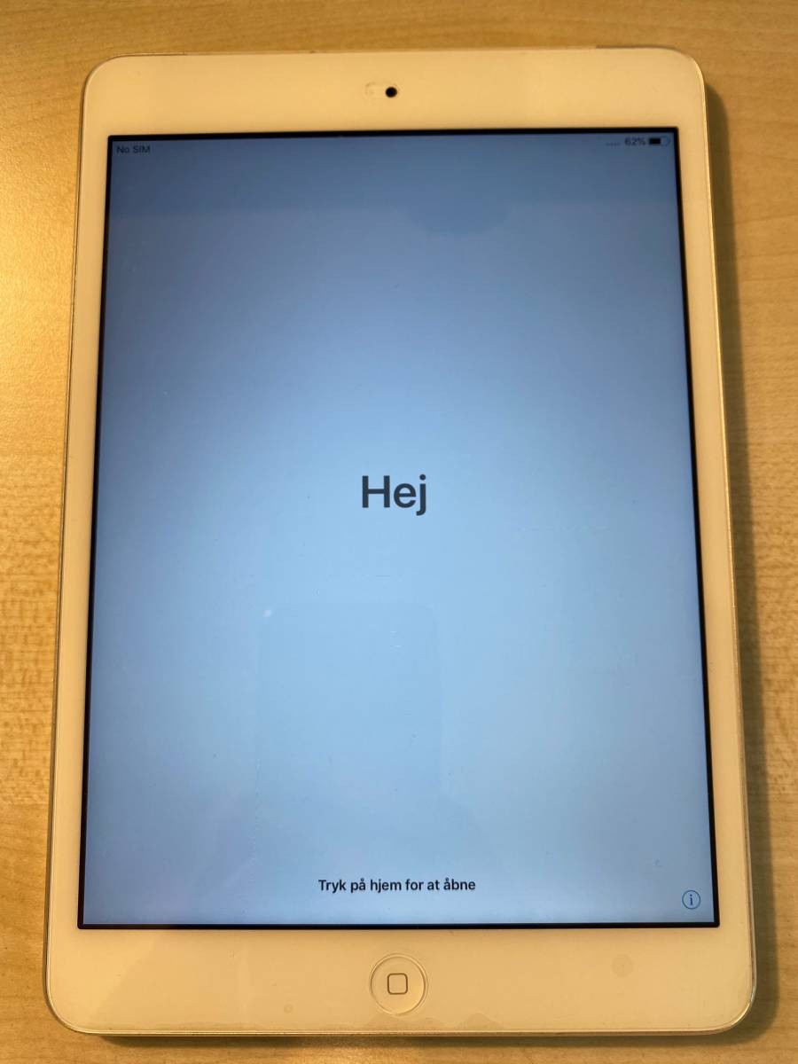 Apple iPad mini2 ME832J/A Wi-Fi+Cellular 64GB シルバー SIMフリー 