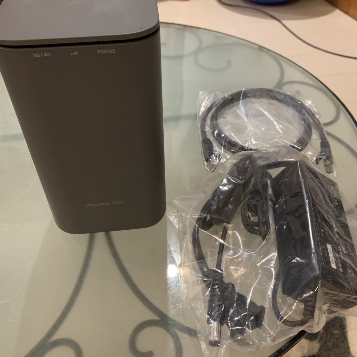 ドコモ docomo home 5G HR01 ホームルーター WiFi home5G docomo