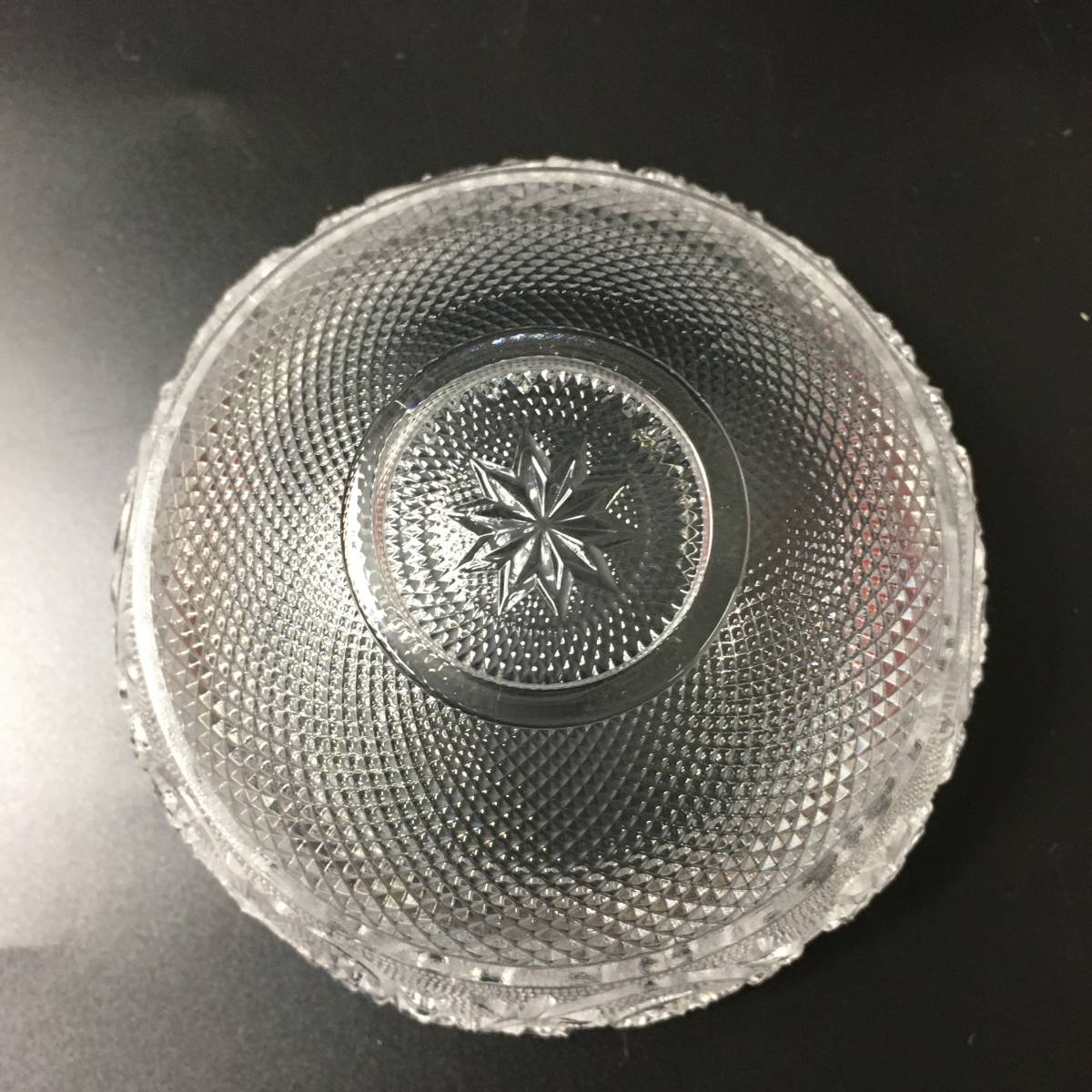 ★C06233【未使用保管品】Baccarat バカラ/ボウル/アラベスク/クリスタルガラス/高さ 約6㎝/箱付 Baccarat アラベスク バカラ - BACCARAT|アラベスクスモールボウル|ハードオフ公式通販オフモール スモールボール