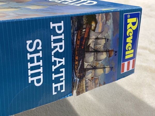 7-19-140【未組立】Revell レベルプラモデル PIRATE SHIP 1/72 05605