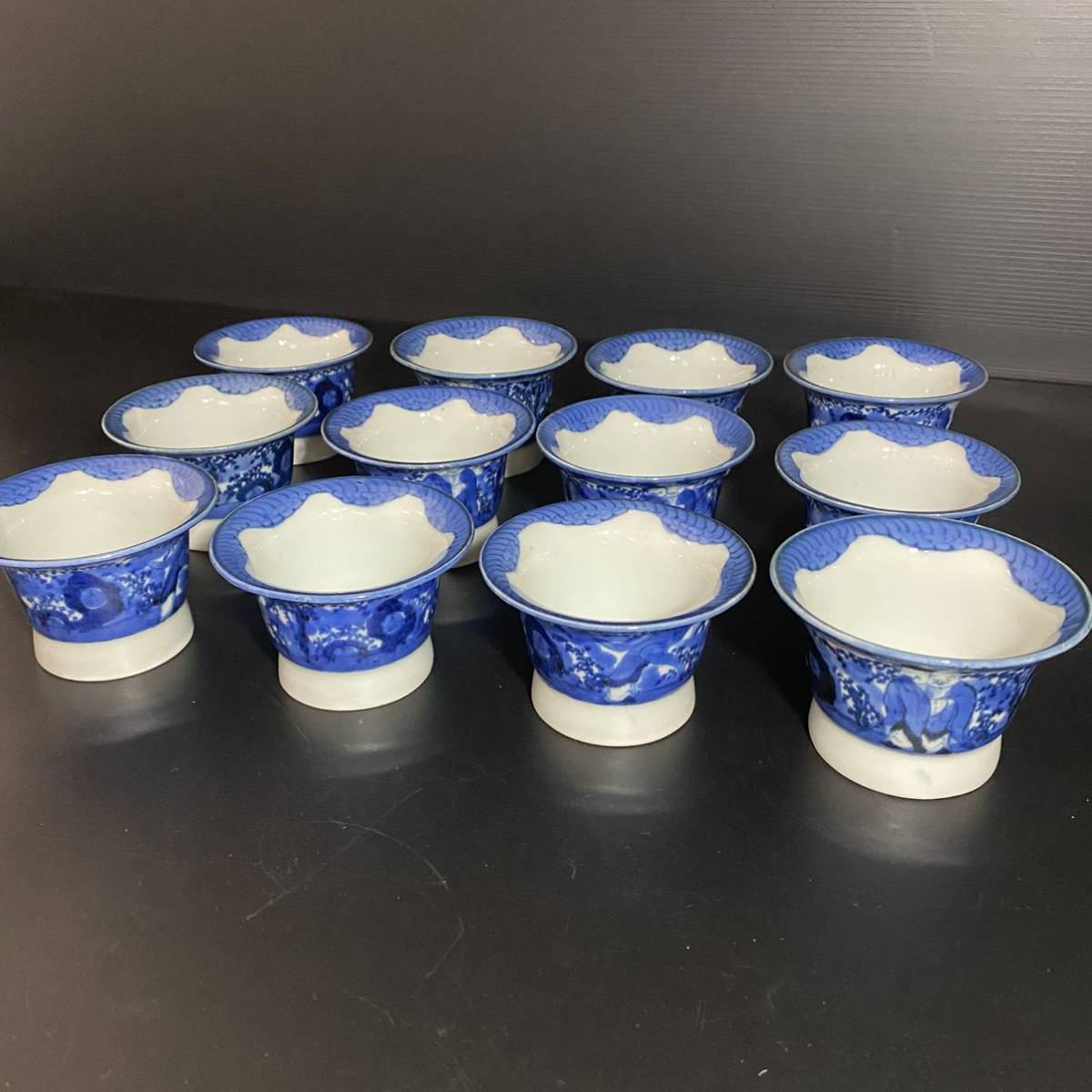 古伊万里 染付 寒山拾得図 大猪口 蕎麦猪口 12客 箱付き 旧家蔵出し(染