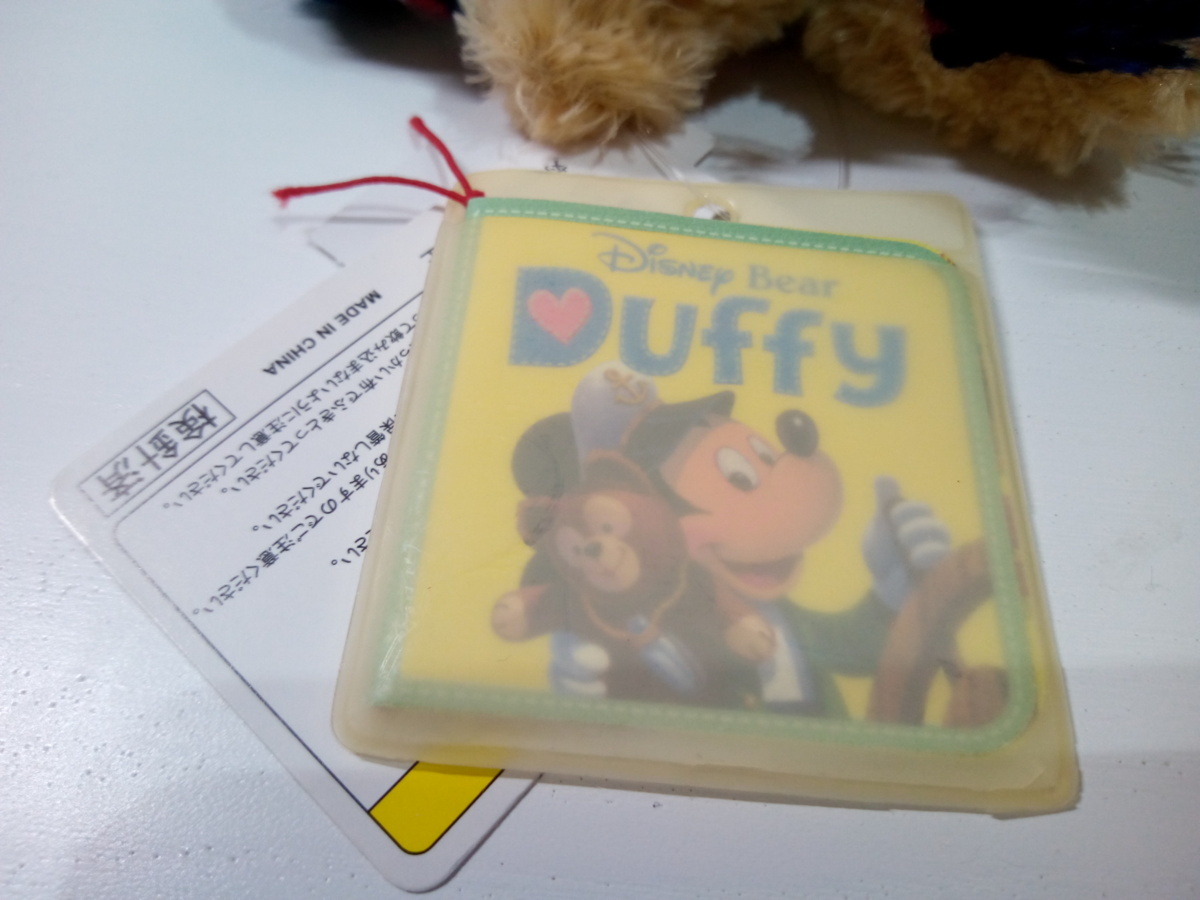 ダッフィー 公式ぬいぐるみバッジ｜おすすめグッズ ぬいぐるみバッジ