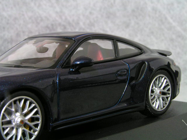 ○ 1/43 ポルシェ 〓 911 (991) ターボ S / ダーク ブルー メタリック
