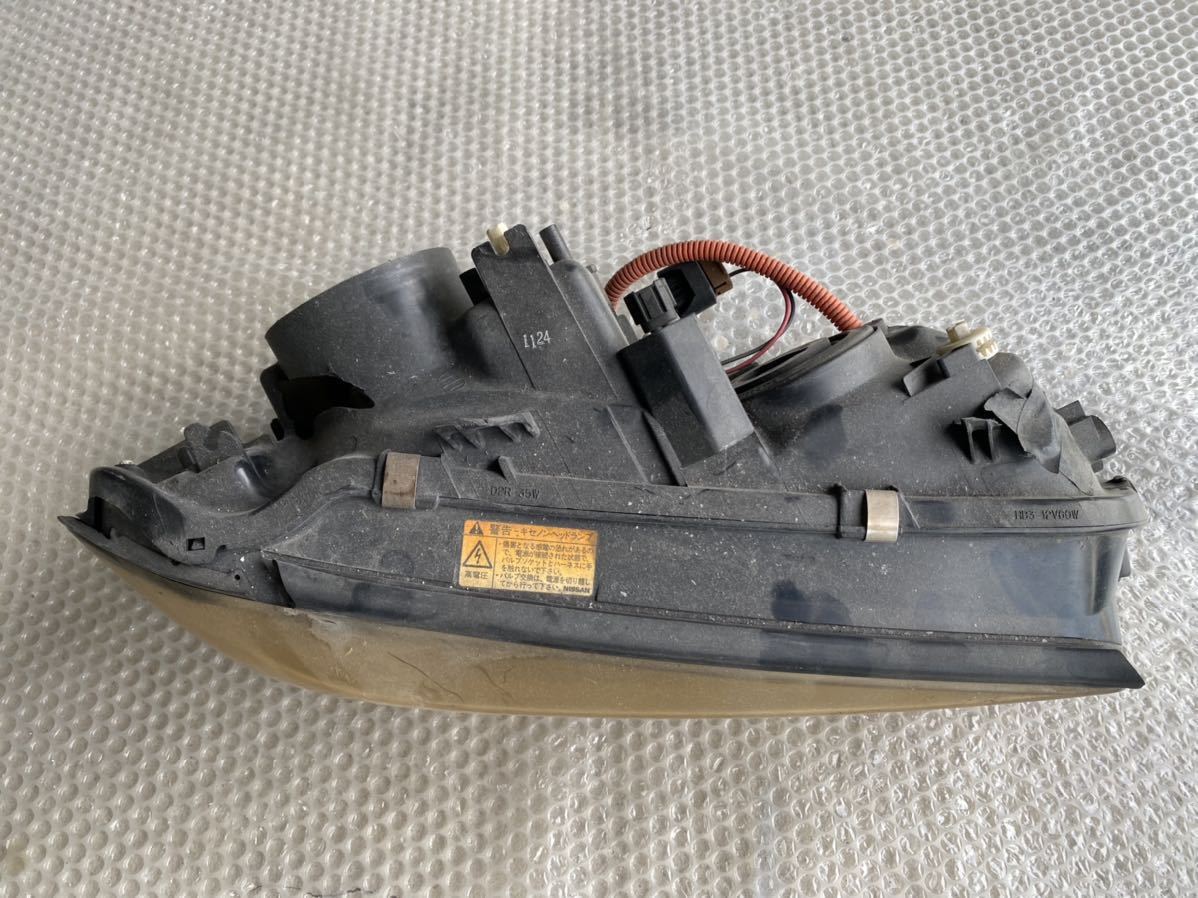 スカイライン 右ヘッドライト キセノン V36 後期 100-23075 A 訳