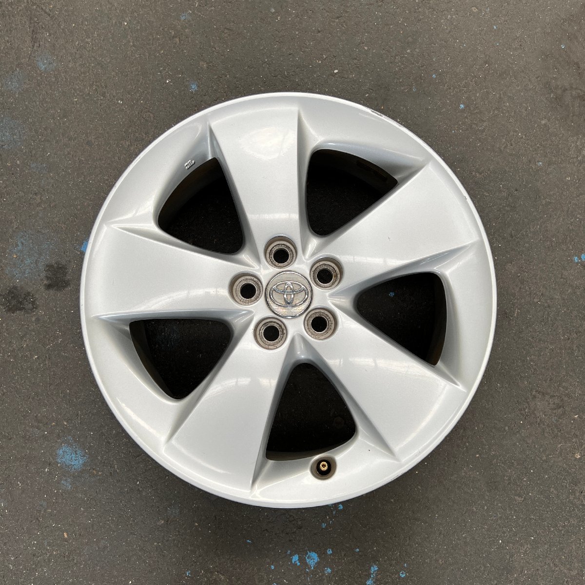 純正ホイール1本 プリウス ZVW30 17×7J +50 100 5穴(純正品)｜売買され
