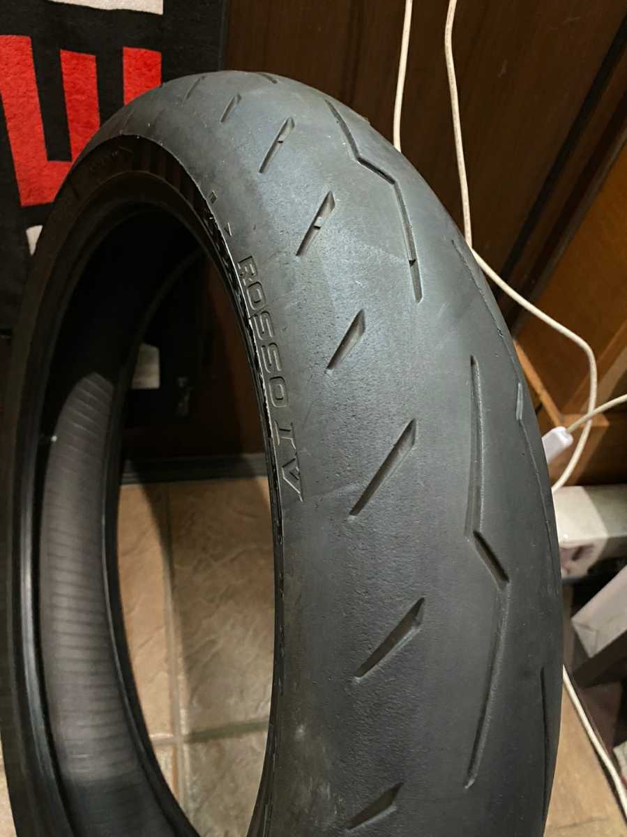 中古MCタイヤ DIABLO PIRELLI SUPERCORSA 2021年製造 V3 2023年製造 V4 120&frasl;70ZR17 中古 SP 0 SC1 ピレリ Pirelli 正規メーカー品