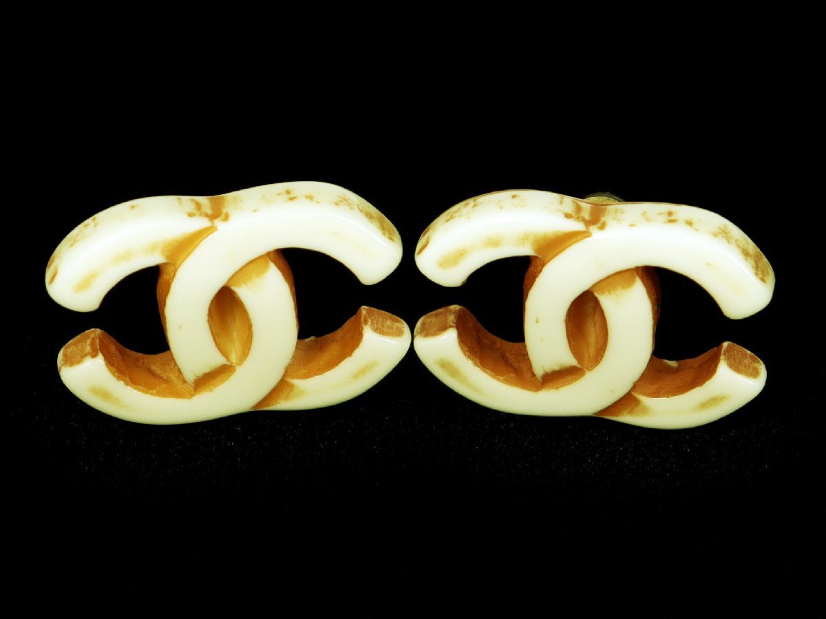 ココマーク イヤリング シャネル CHANEL CHANEL⁄シャネル 樹脂系 