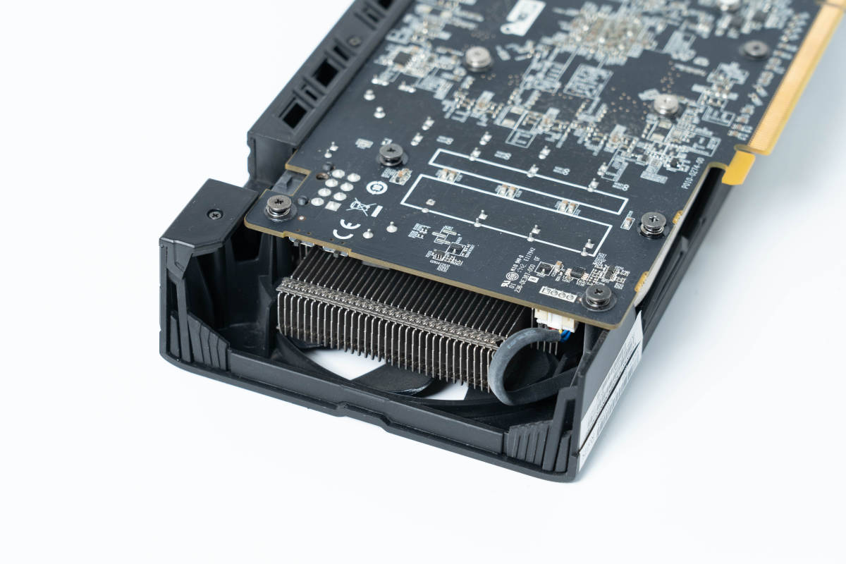 例のグラボ RADEON RX470 8G MINING QUAD UEFI