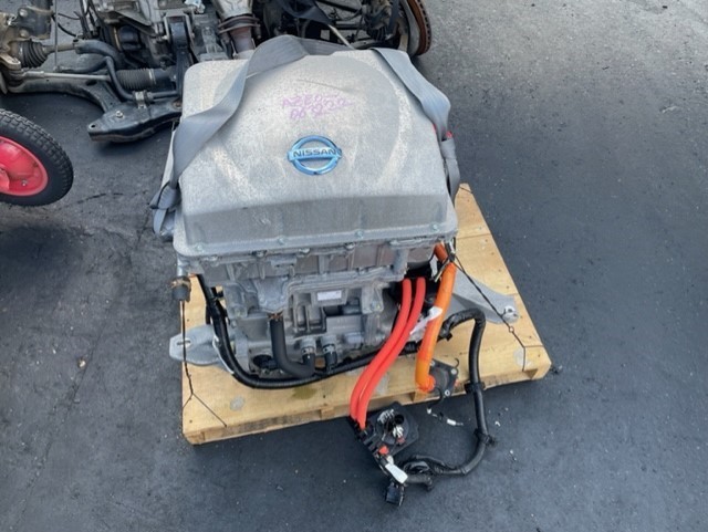 HOT，定番人気 H25年 AZE0 リーフ エンジン ミッションセット 86 555km EM57 品 063222 220603 TK 工場在庫(エンジン本体)｜売買されたオークション情報、yahooの商品情報をアーカイブ公開 - オークファン 日産用
