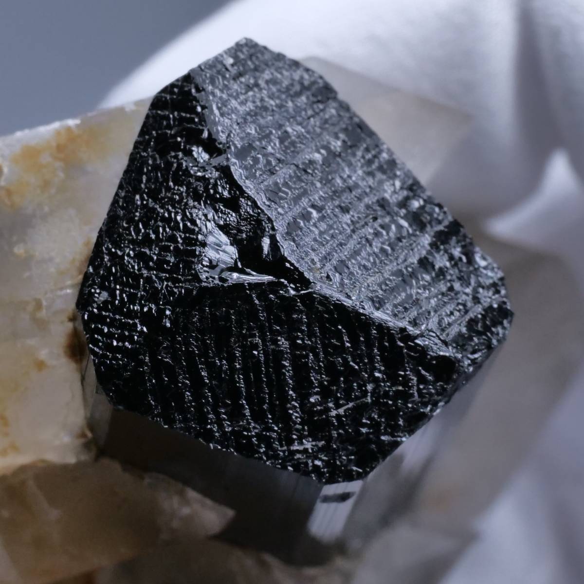 鉱物 標本 鉄電気石 煙水晶 結晶 原石】 パキスタン ブラック